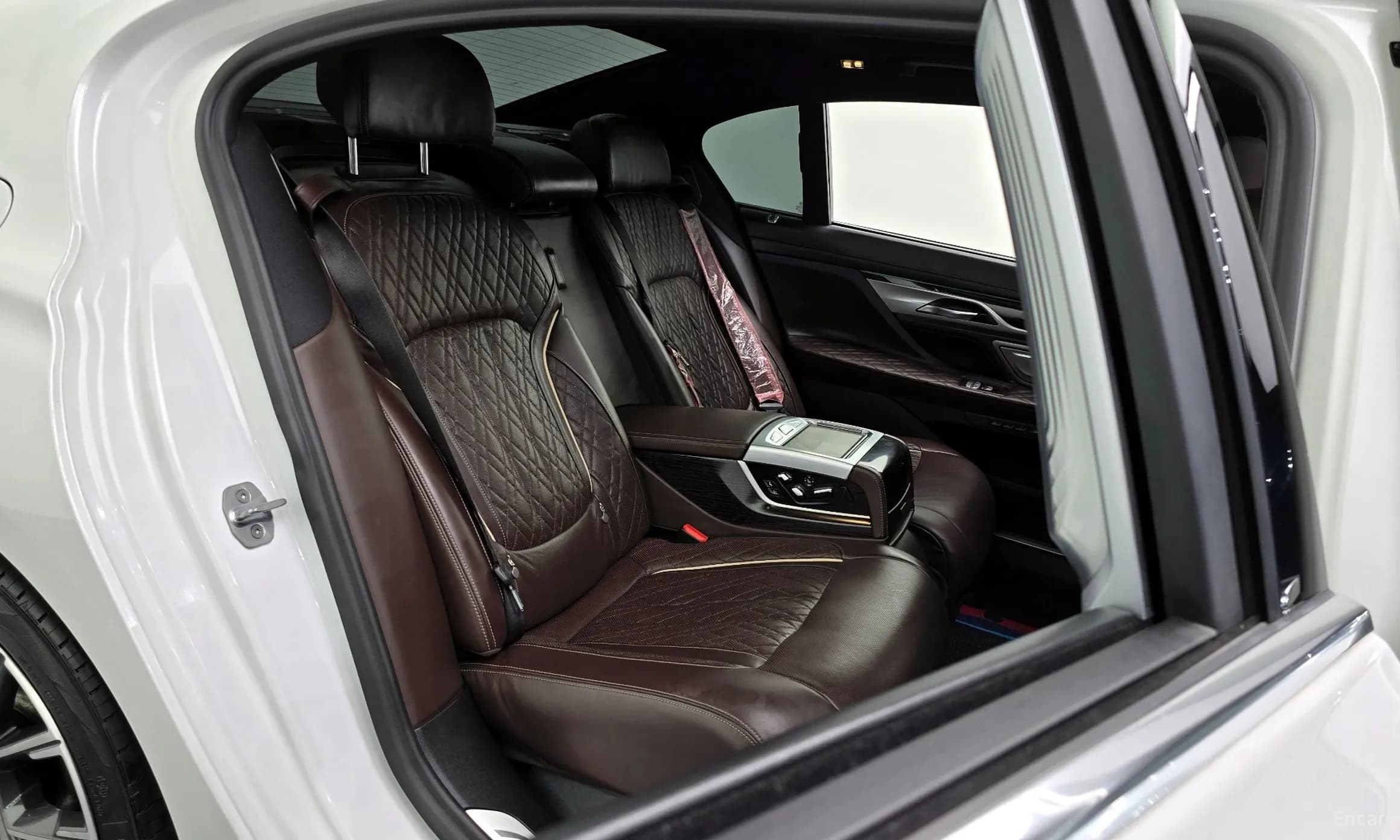 7 Series (G11)