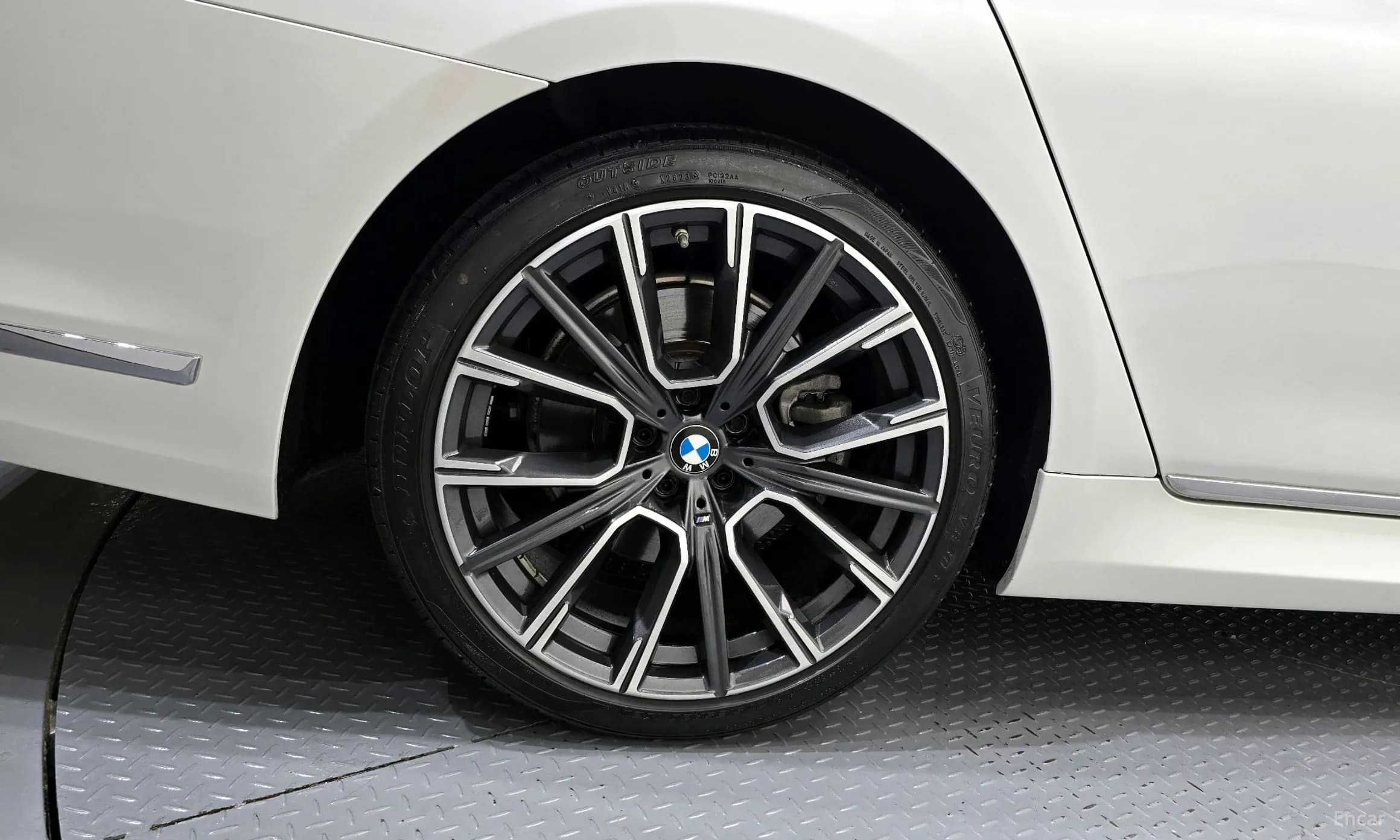 7 Series (G11)
