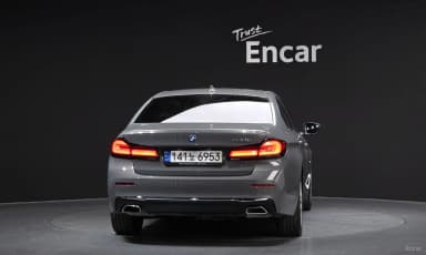 5 Series (G30)