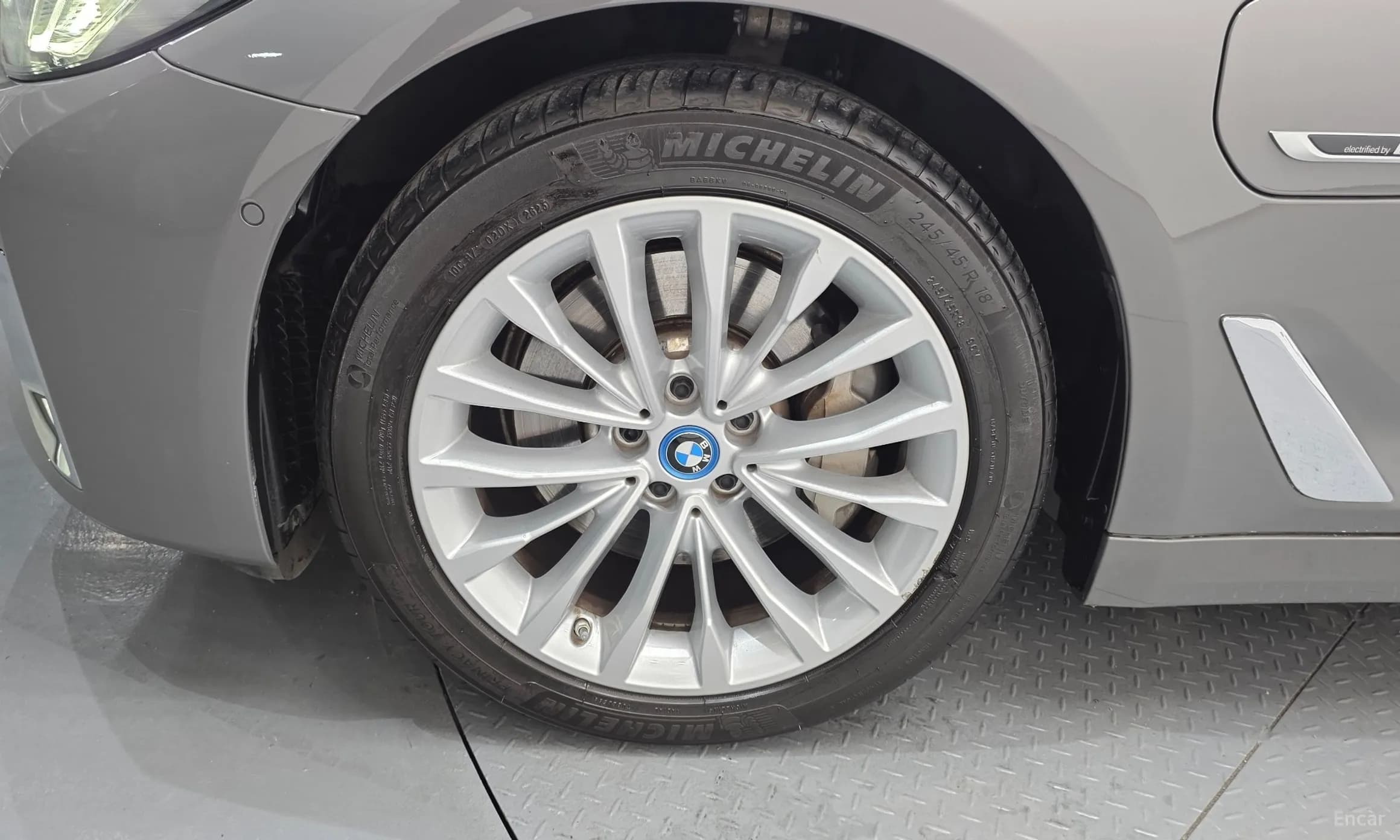 5 Series (G30)