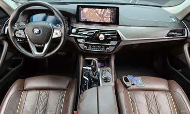 5 Series (G30)