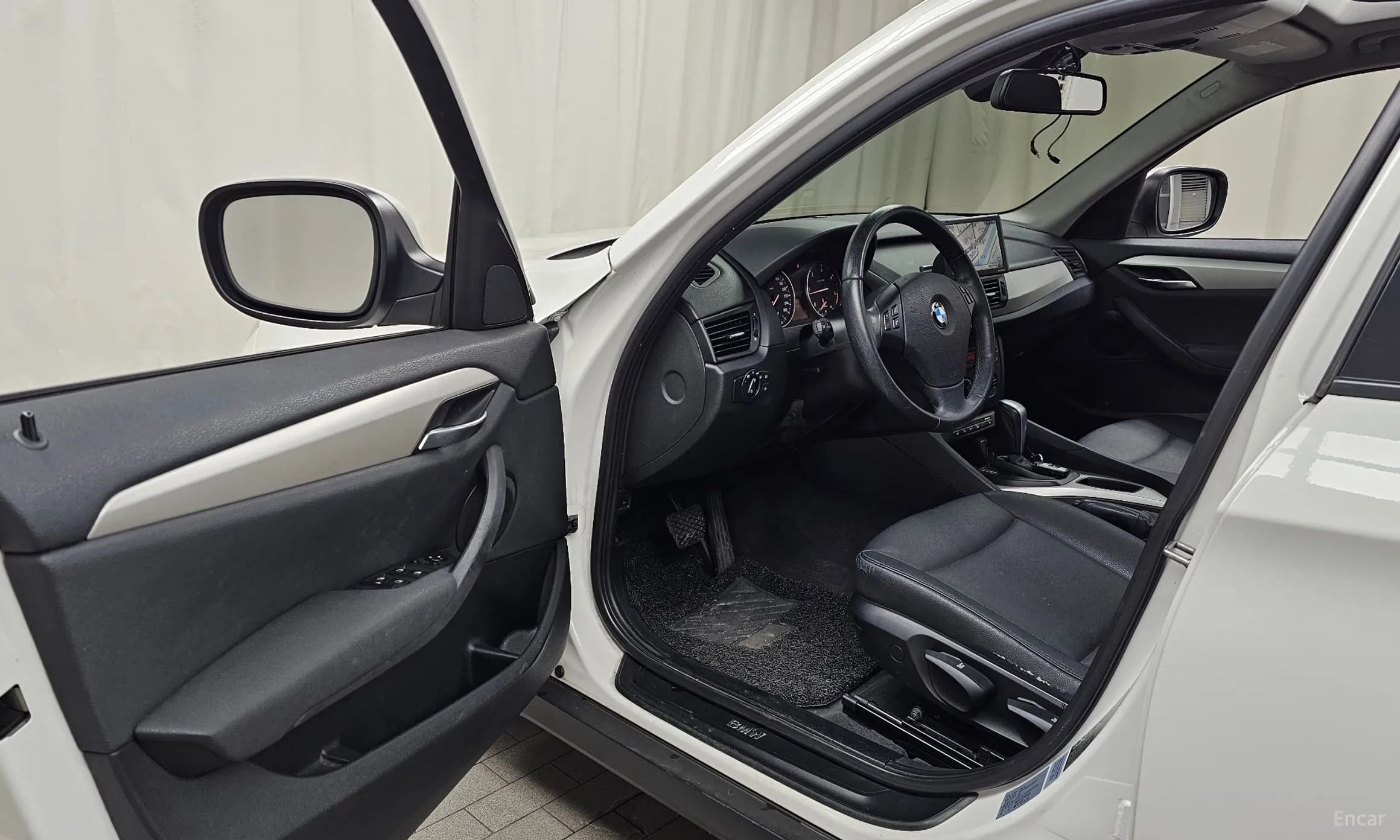 X1 (E84)