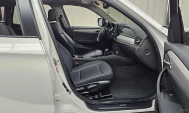 X1 (E84)