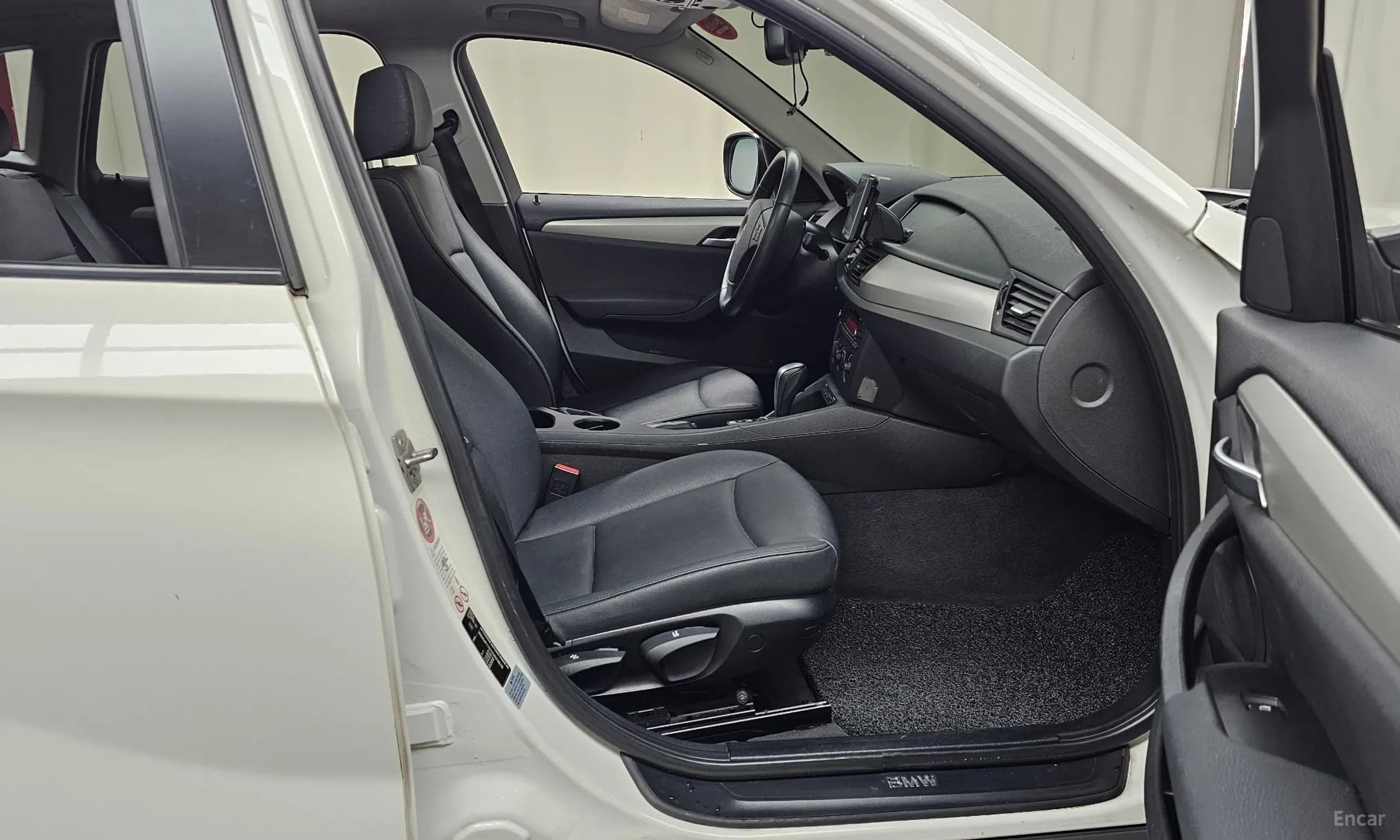 X1 (E84)