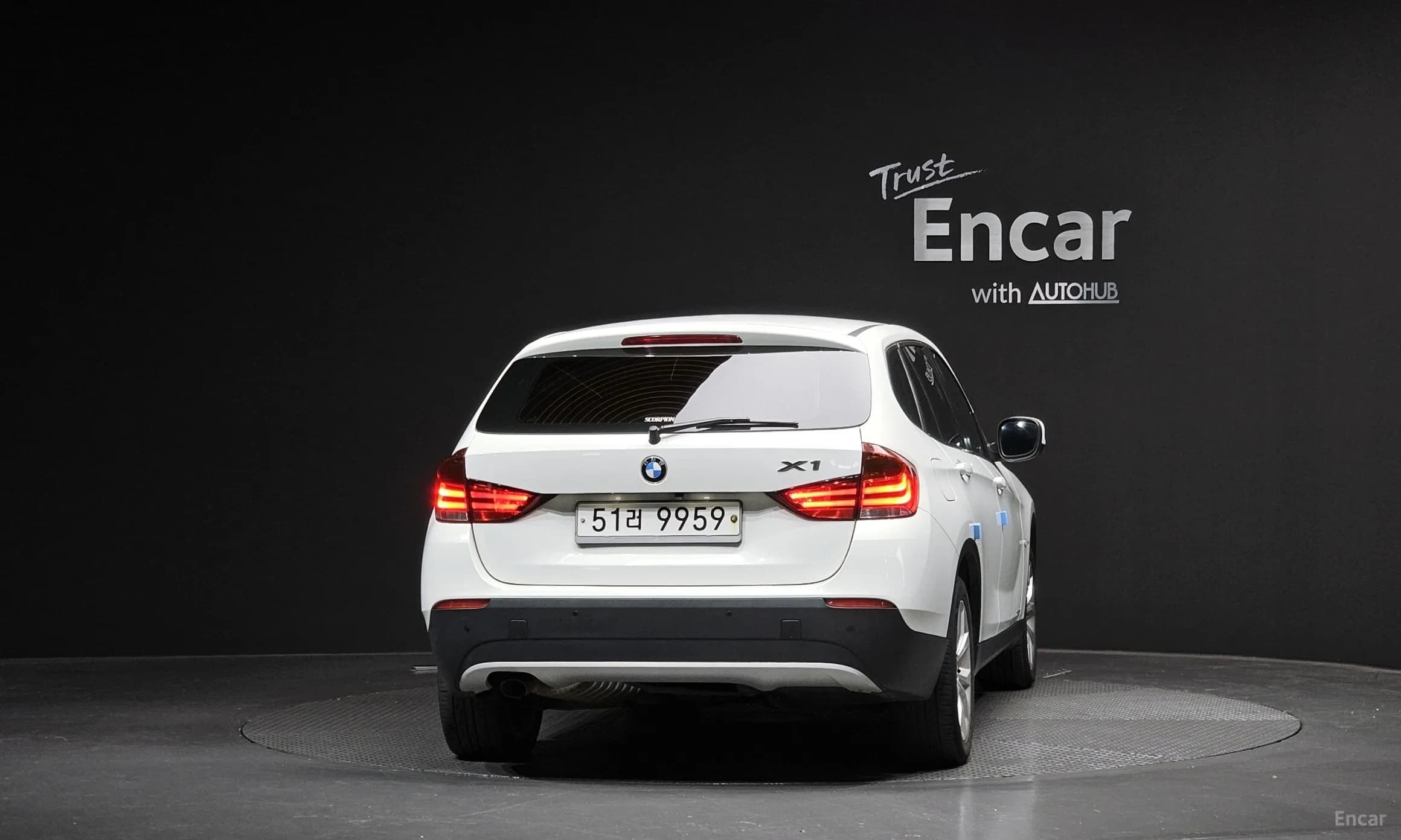 X1 (E84)