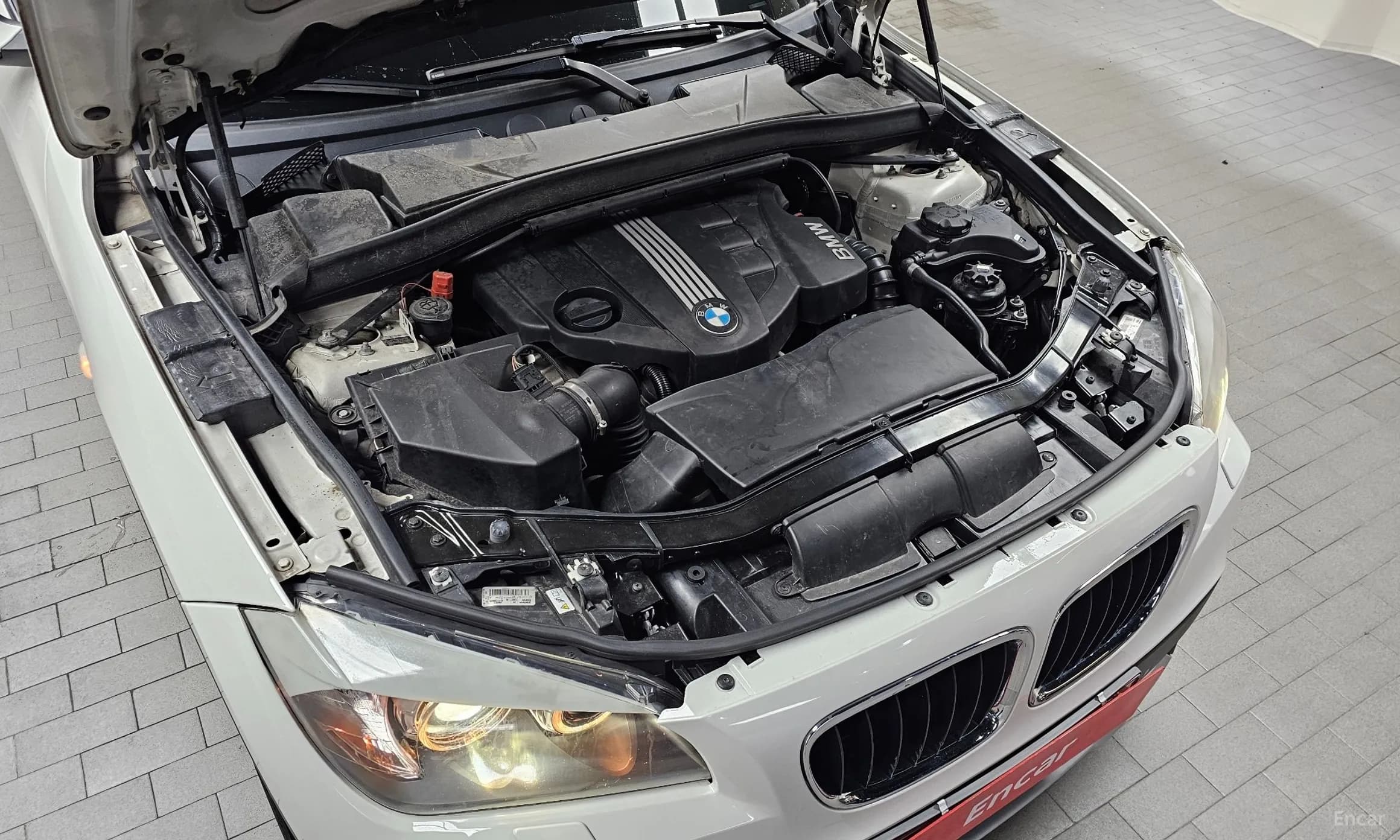 X1 (E84)