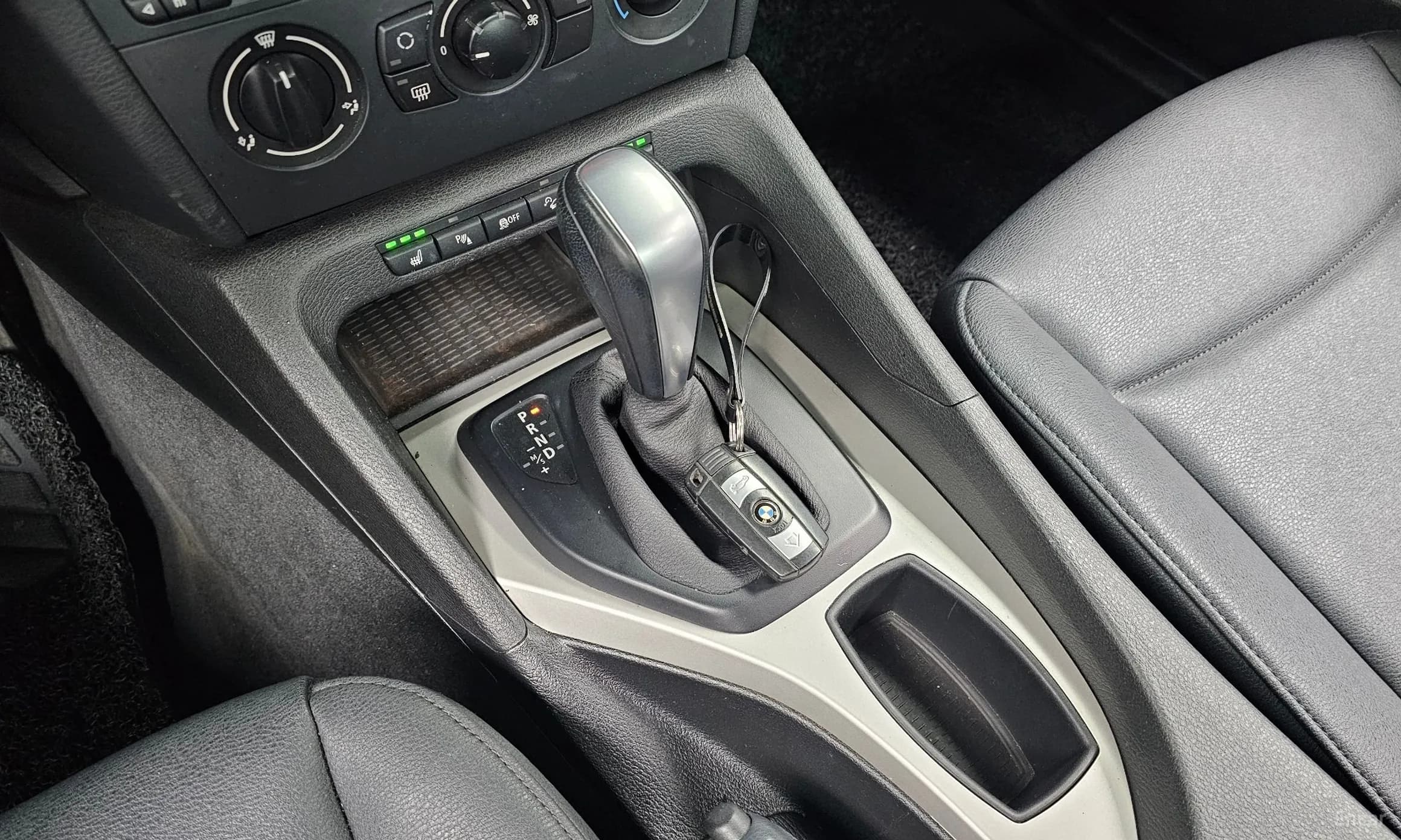 X1 (E84)