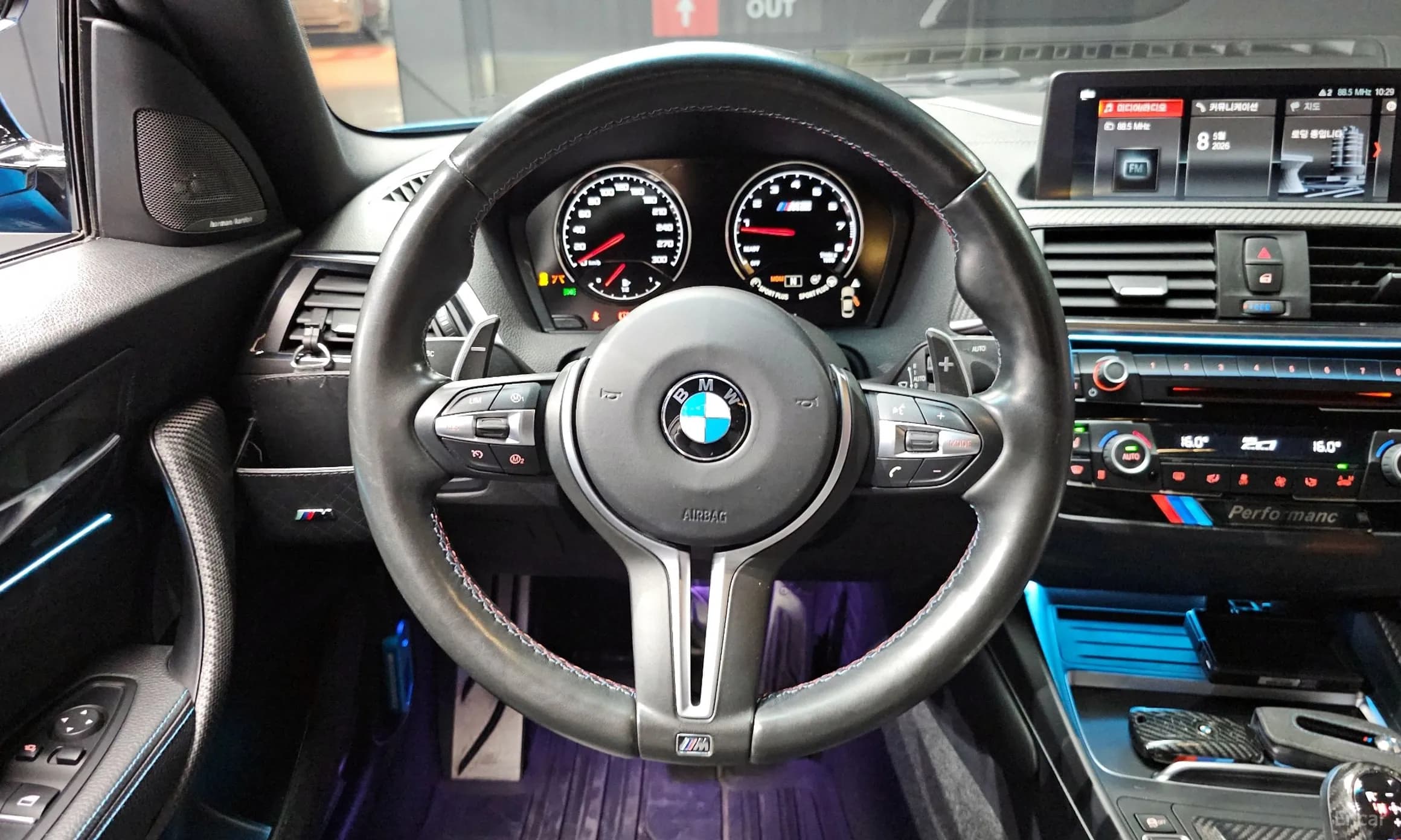M2 (F87)