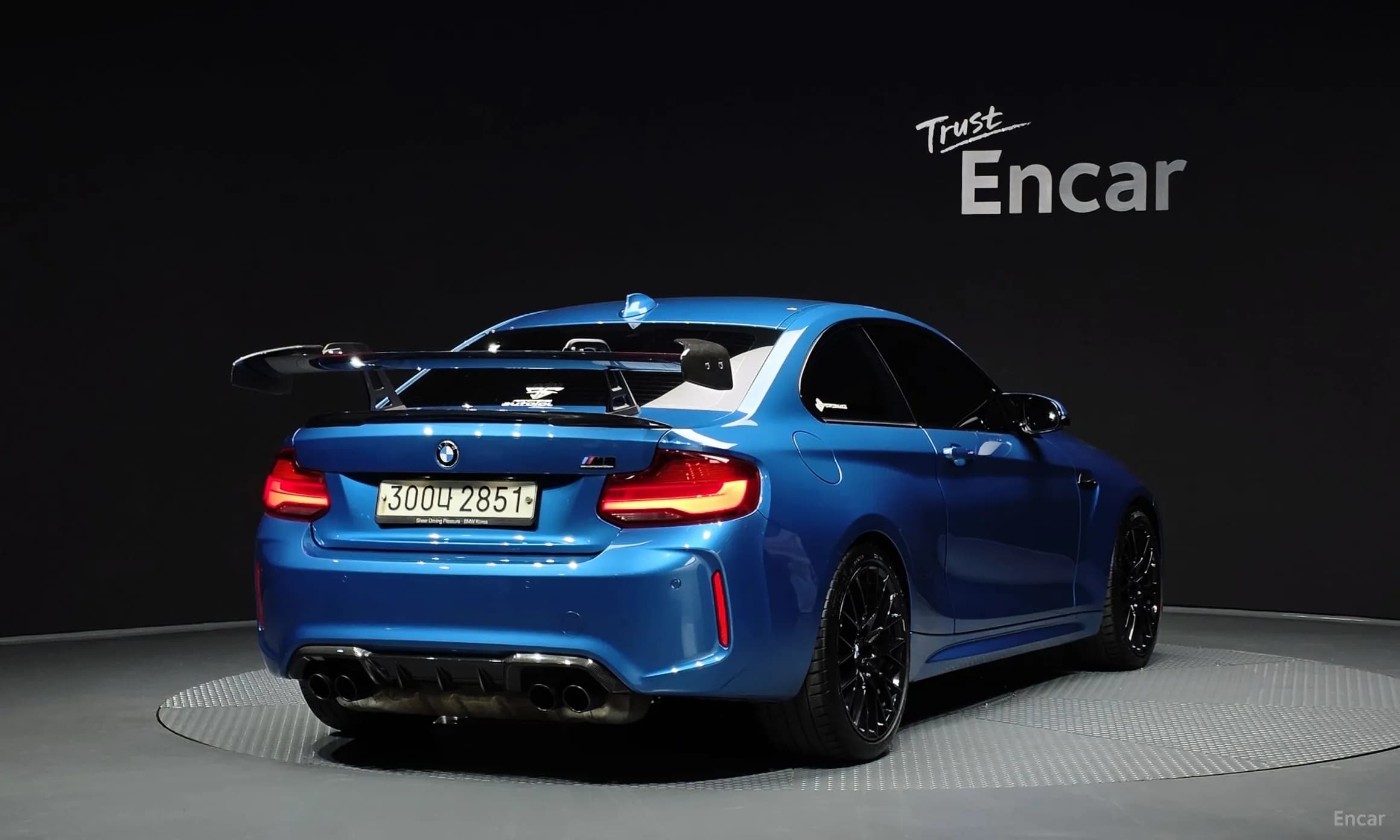 M2 (F87)
