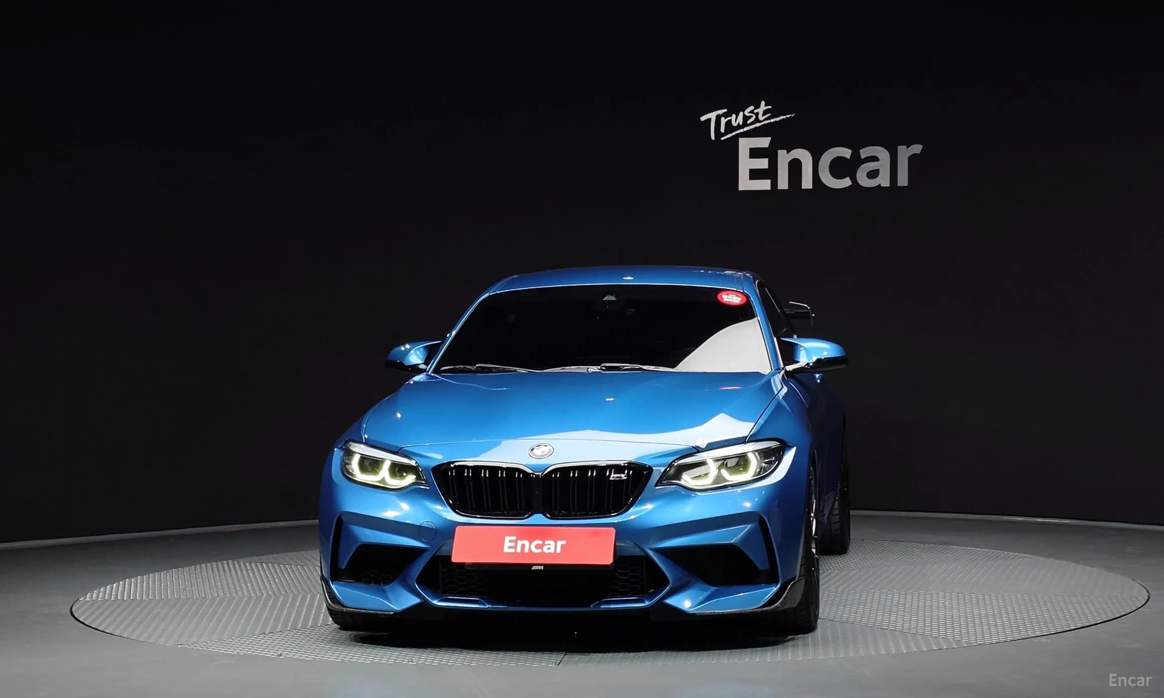 M2 (F87)