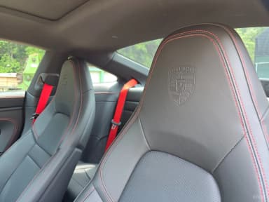911 (992)