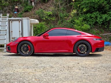 911 (992)