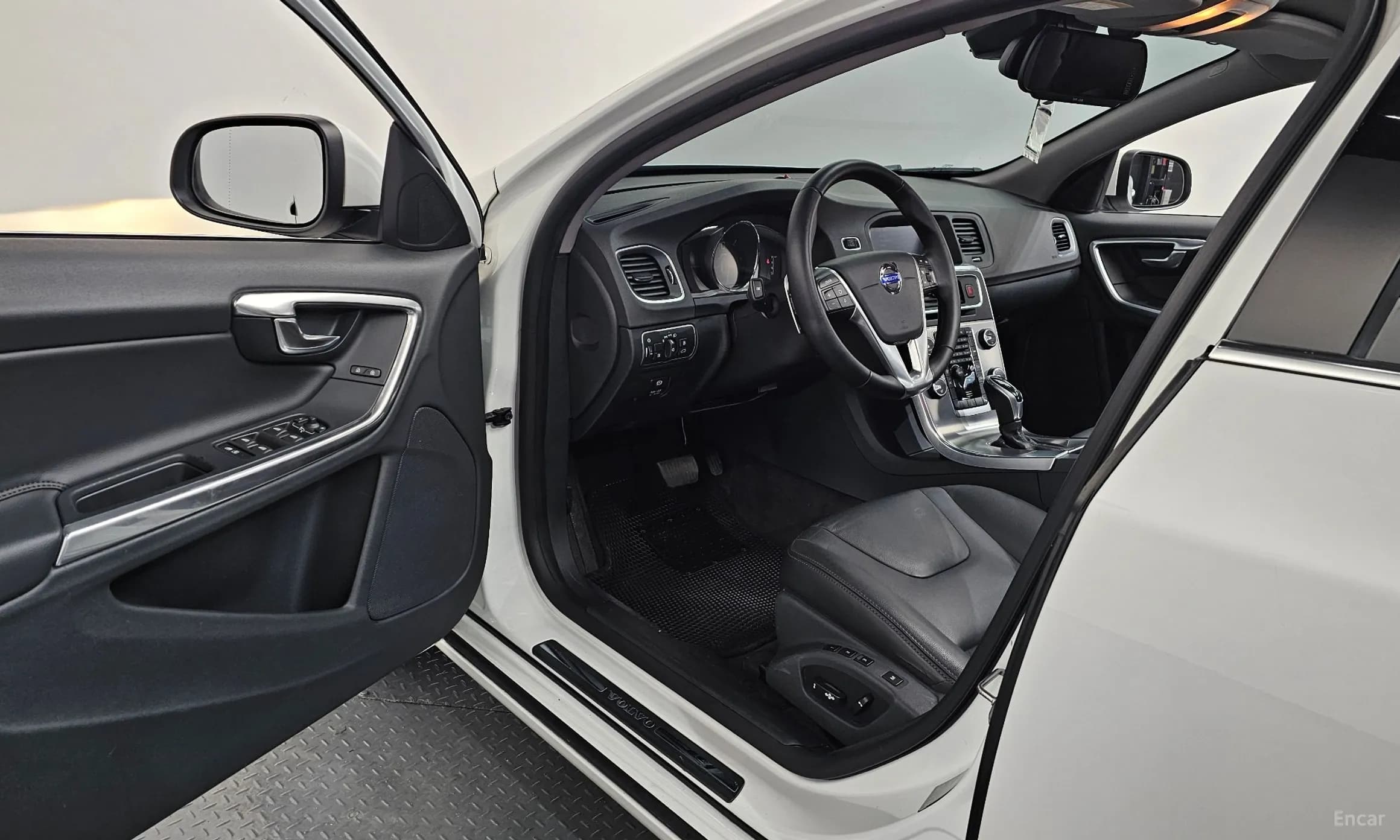 S60
