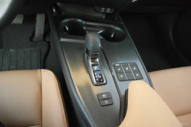 UX300h