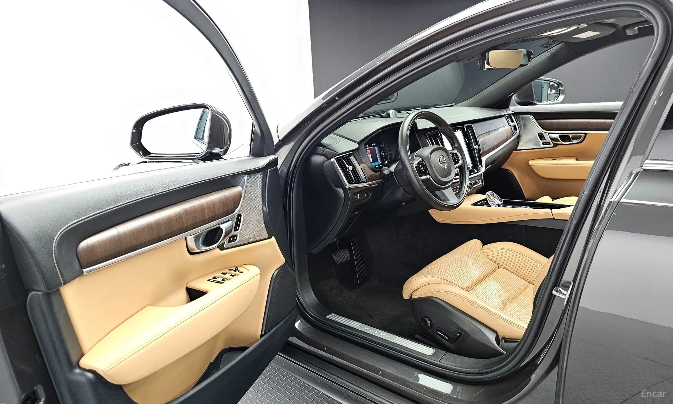 S90