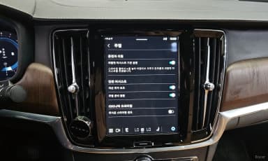 S90