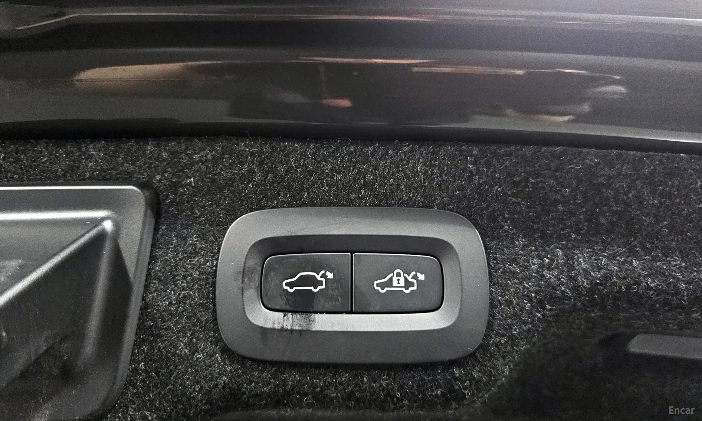 S90