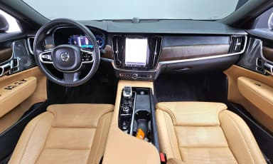 S90