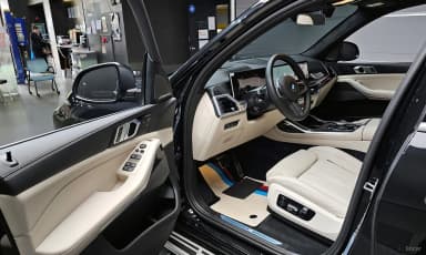 X7 (G07)