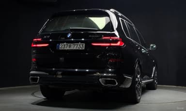 X7 (G07)