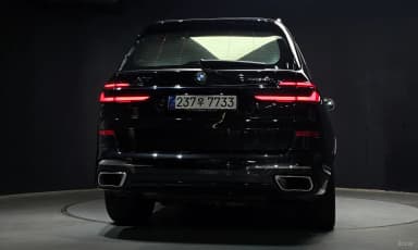 X7 (G07)