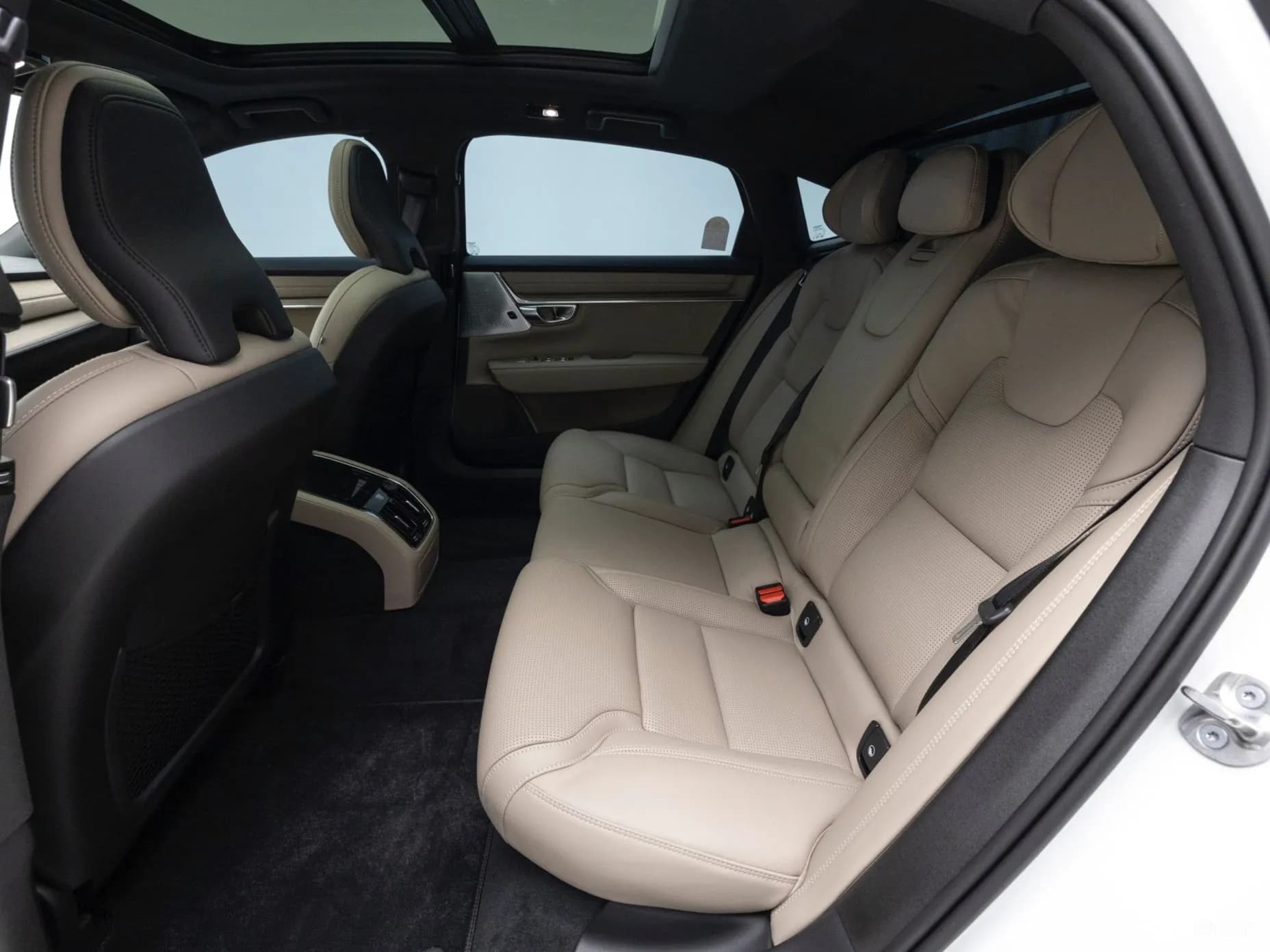 S90
