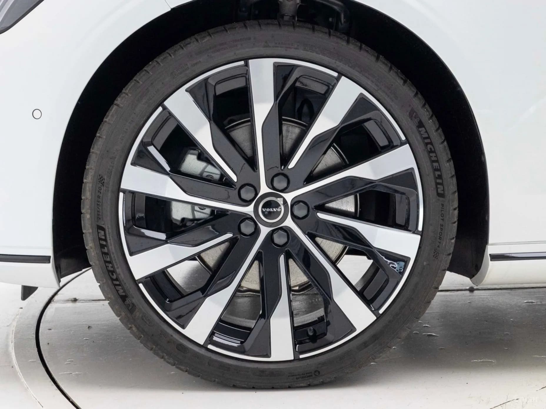 S90