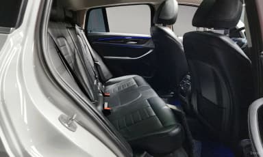X4 (G02)