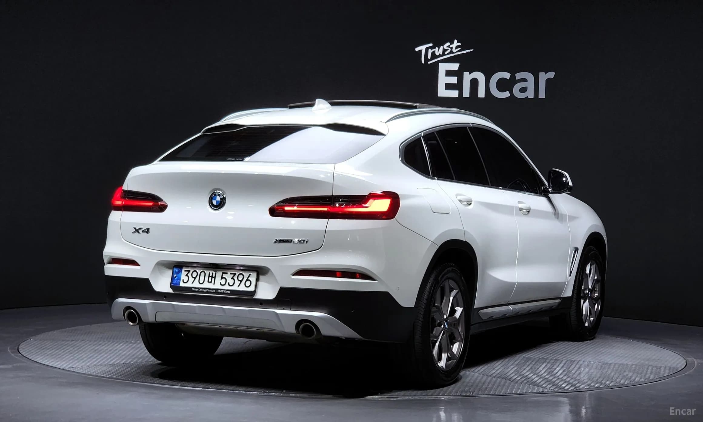 X4 (G02)