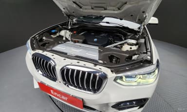 X4 (G02)