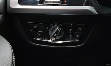 X4 (G02)