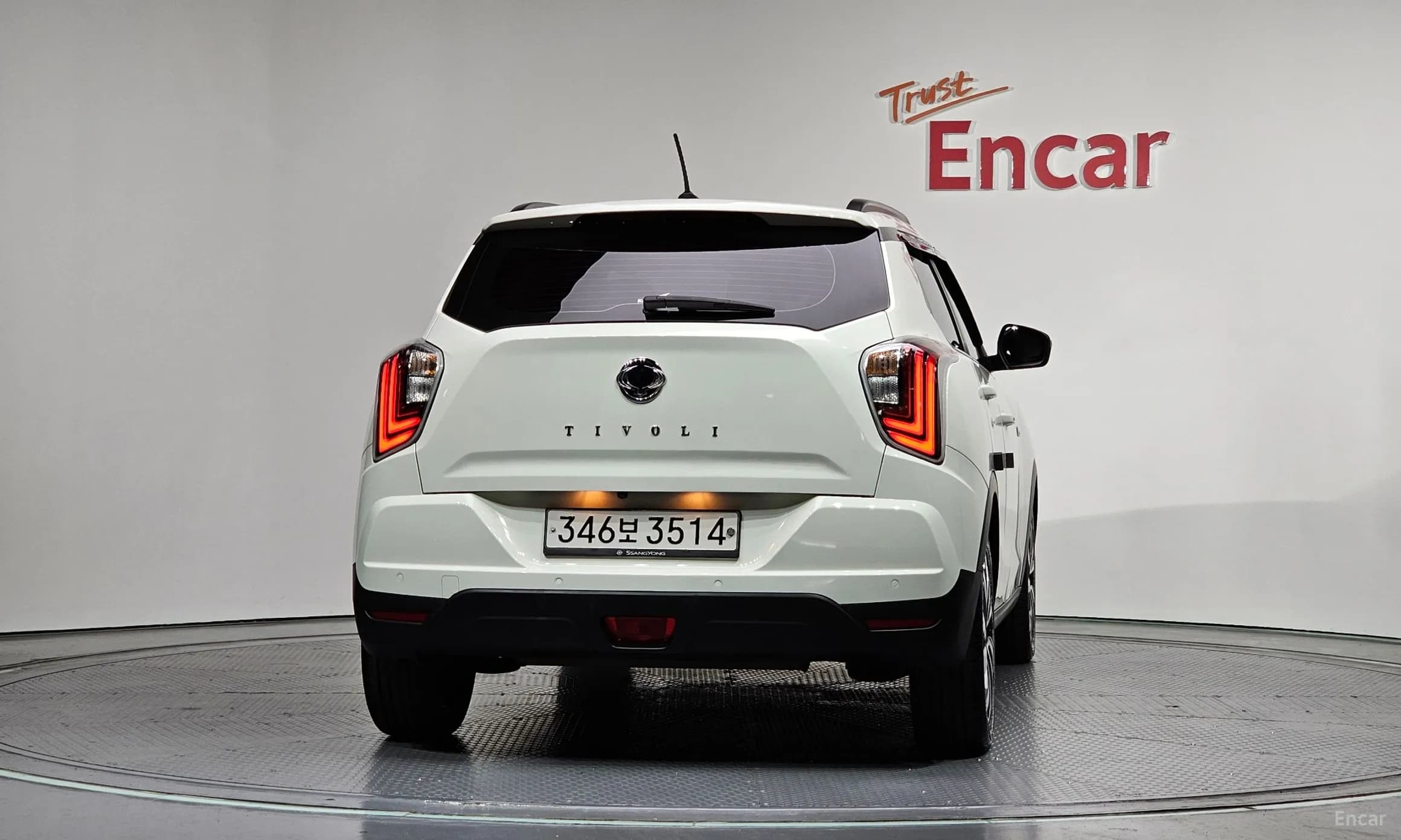 Berry New Tivoli