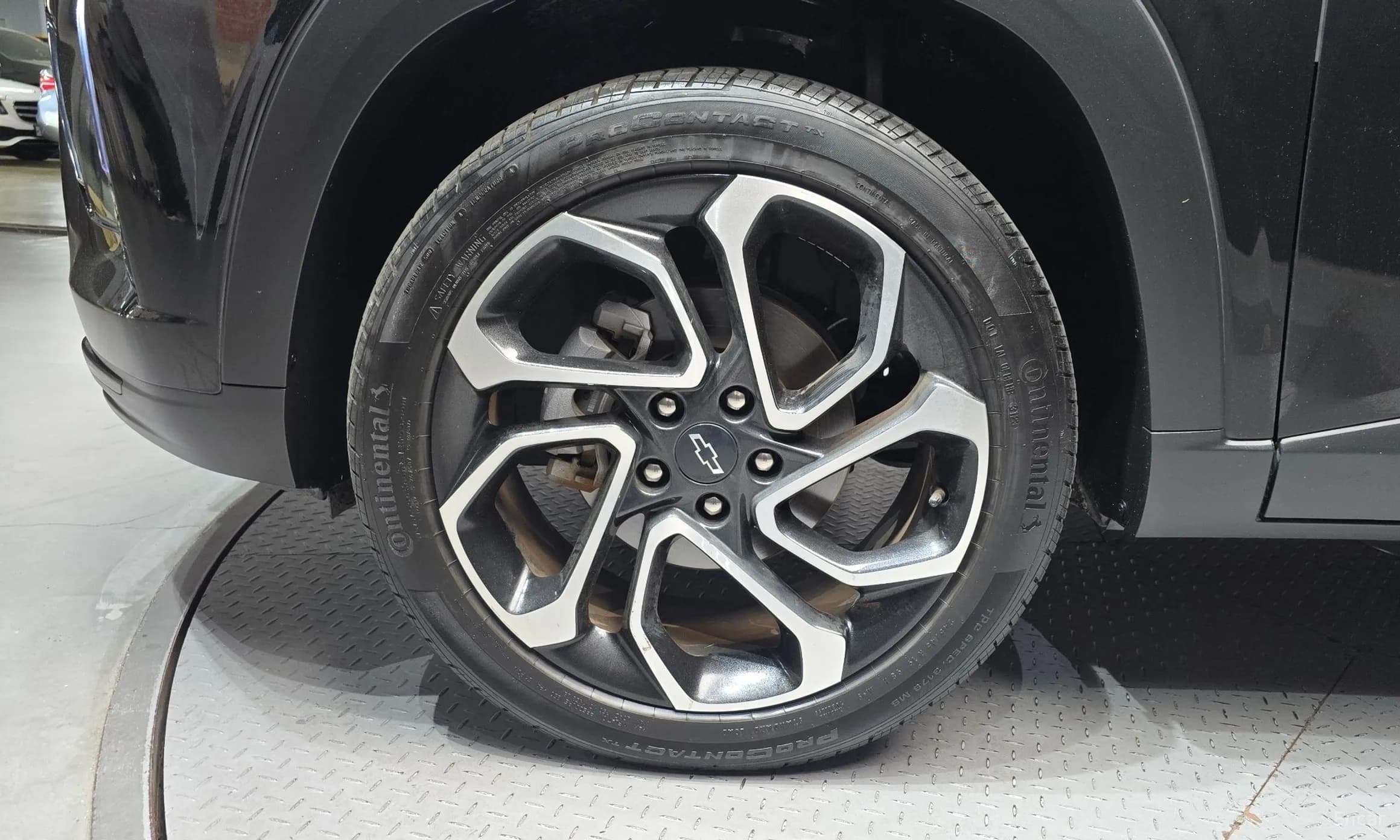 Trax Crossover