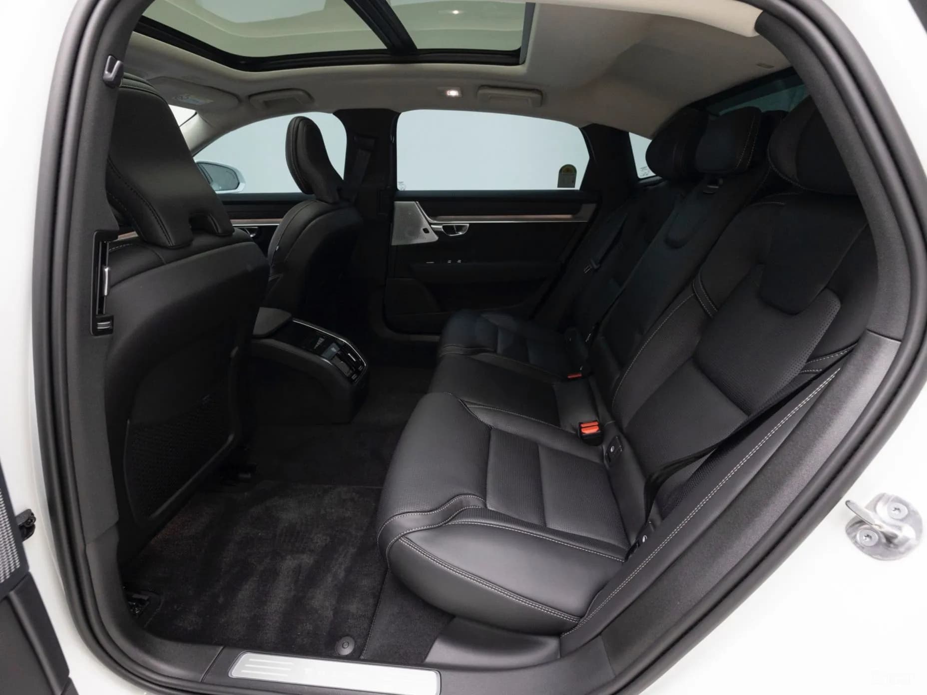 S90