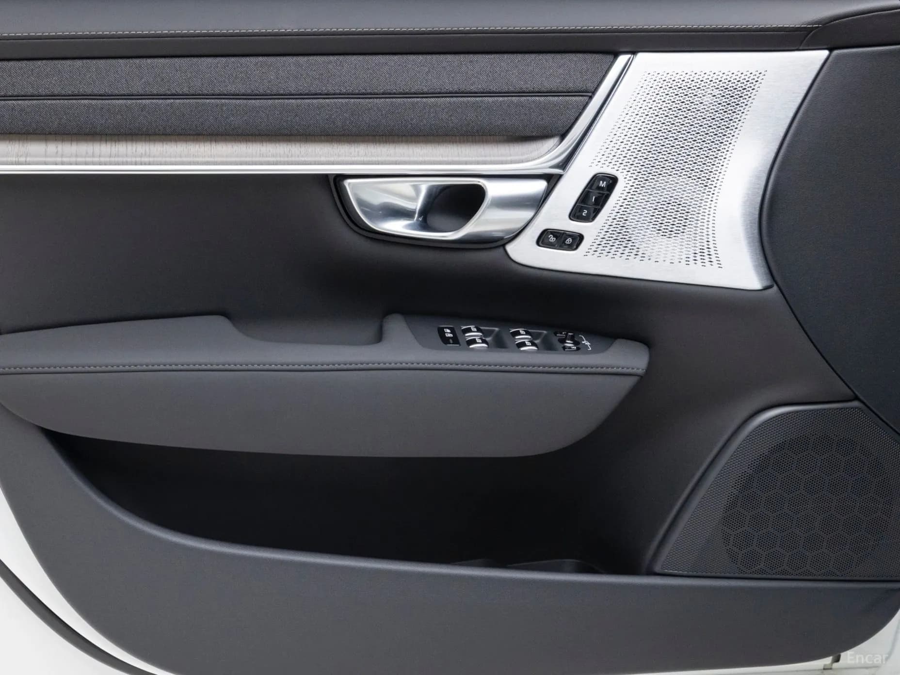 S90