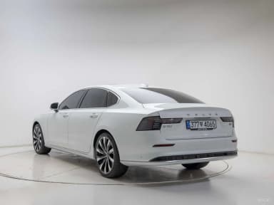 S90