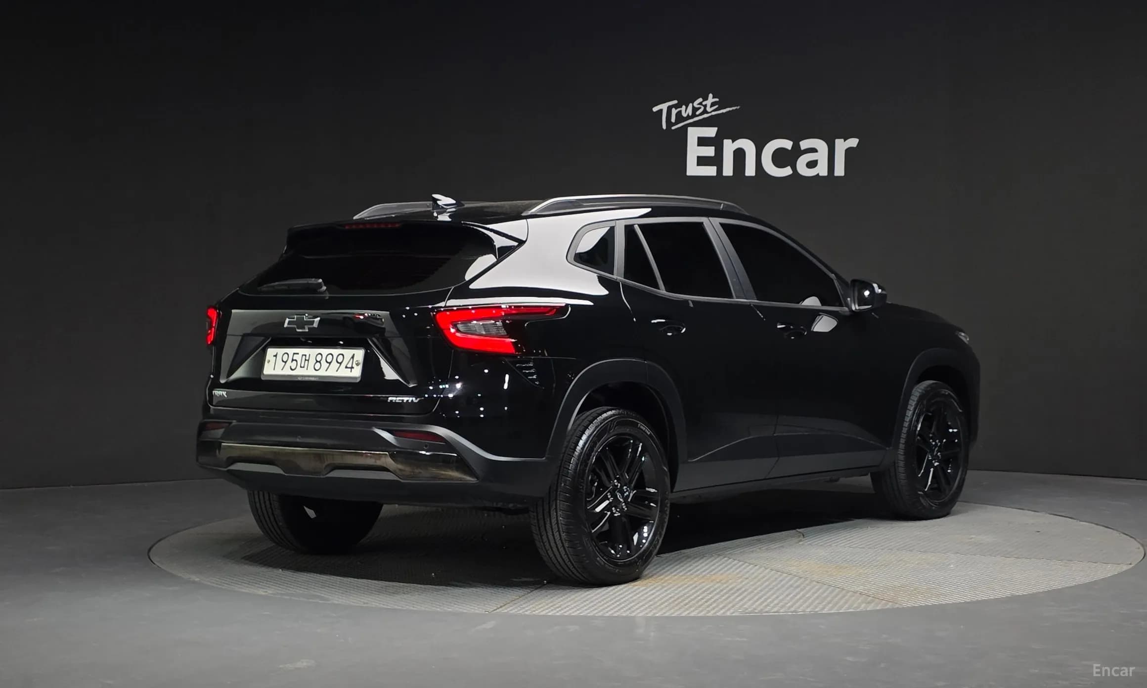 Trax Crossover