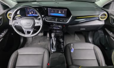 Trax Crossover
