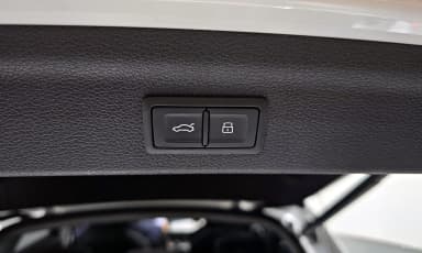 Q3 (F3)