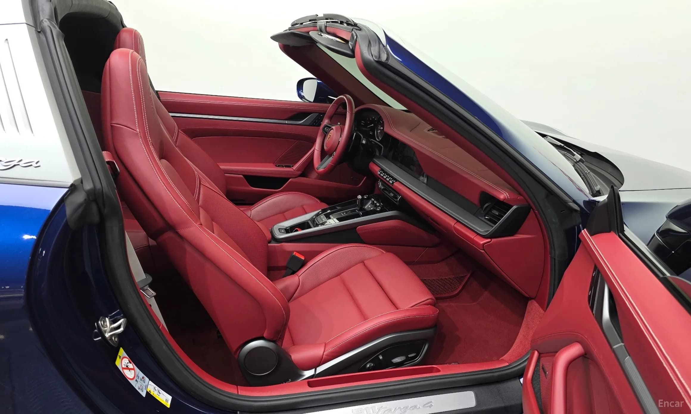911 (992)