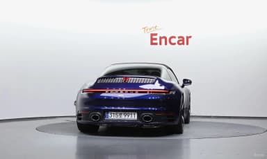 911 (992)