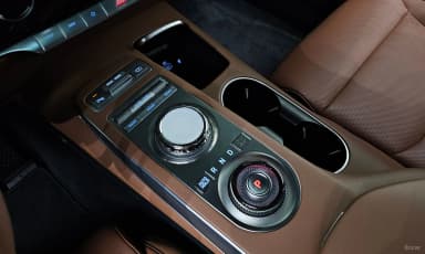 GV70