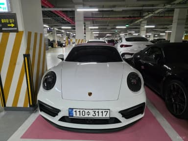 911 (992)