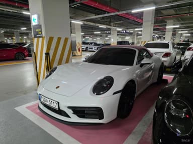 911 (992)
