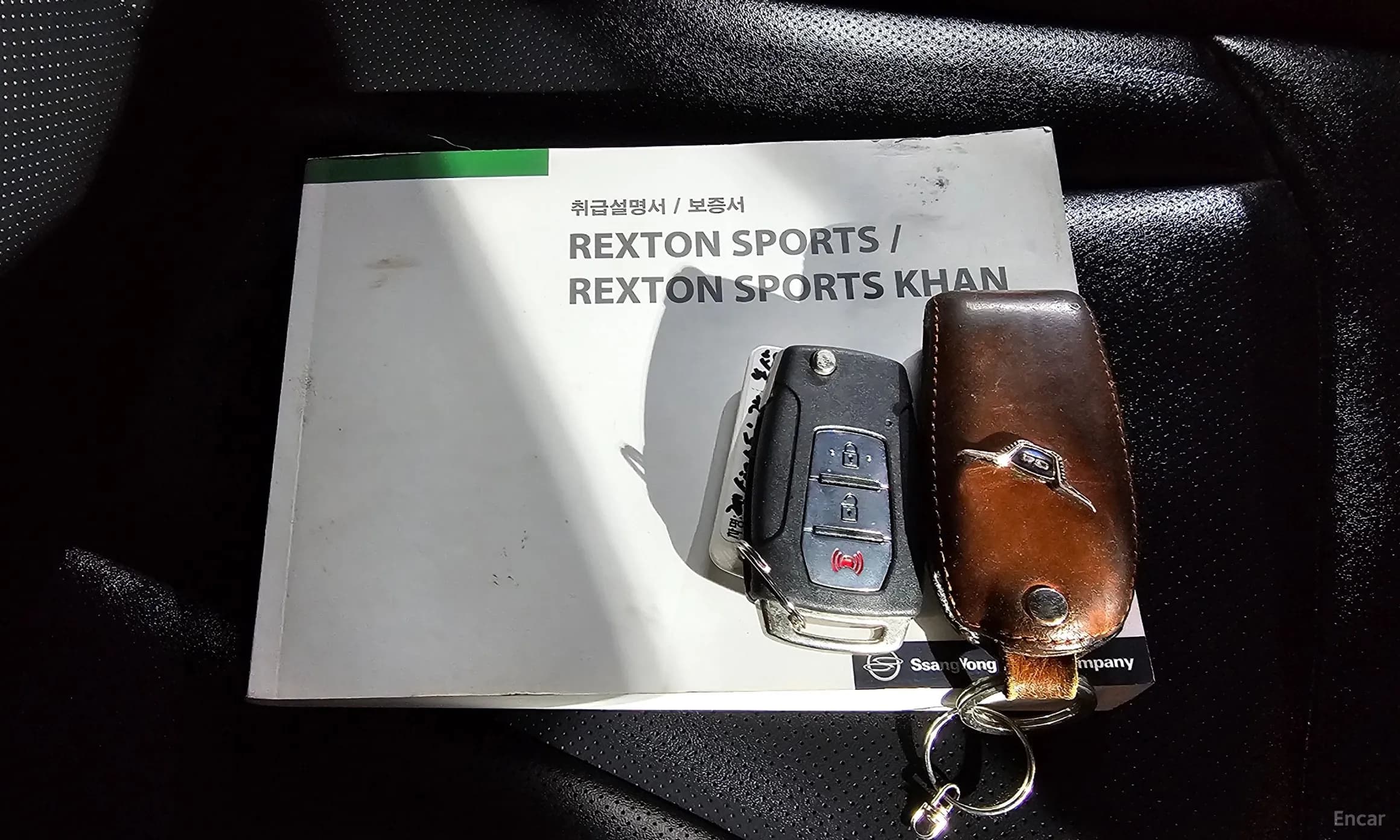 Rexton Sports Khan