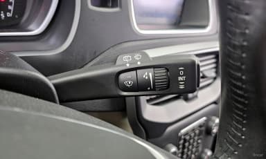 V40
