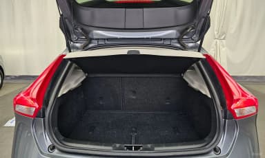 V40