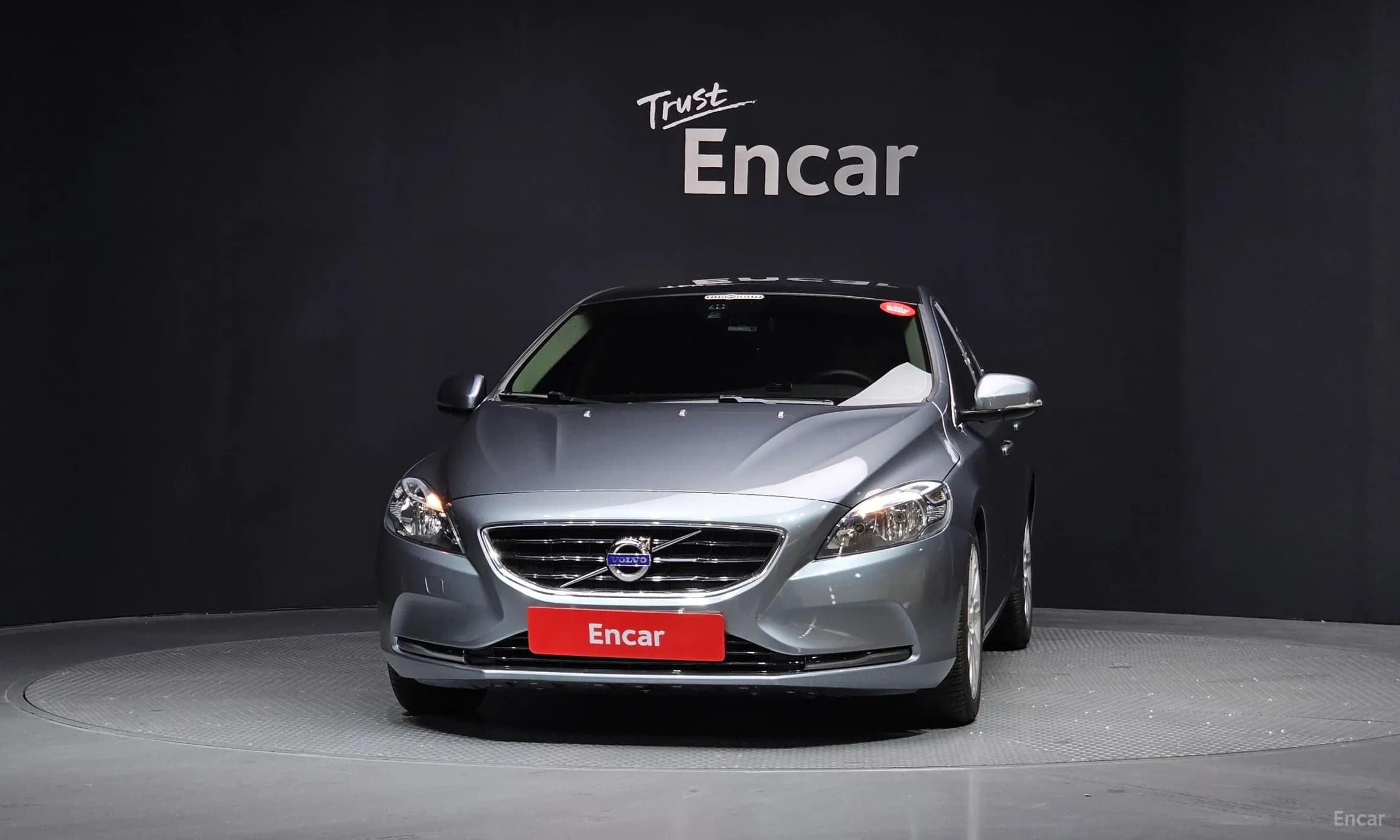 V40