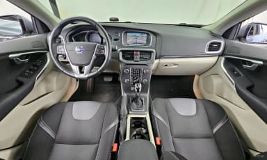 V40
