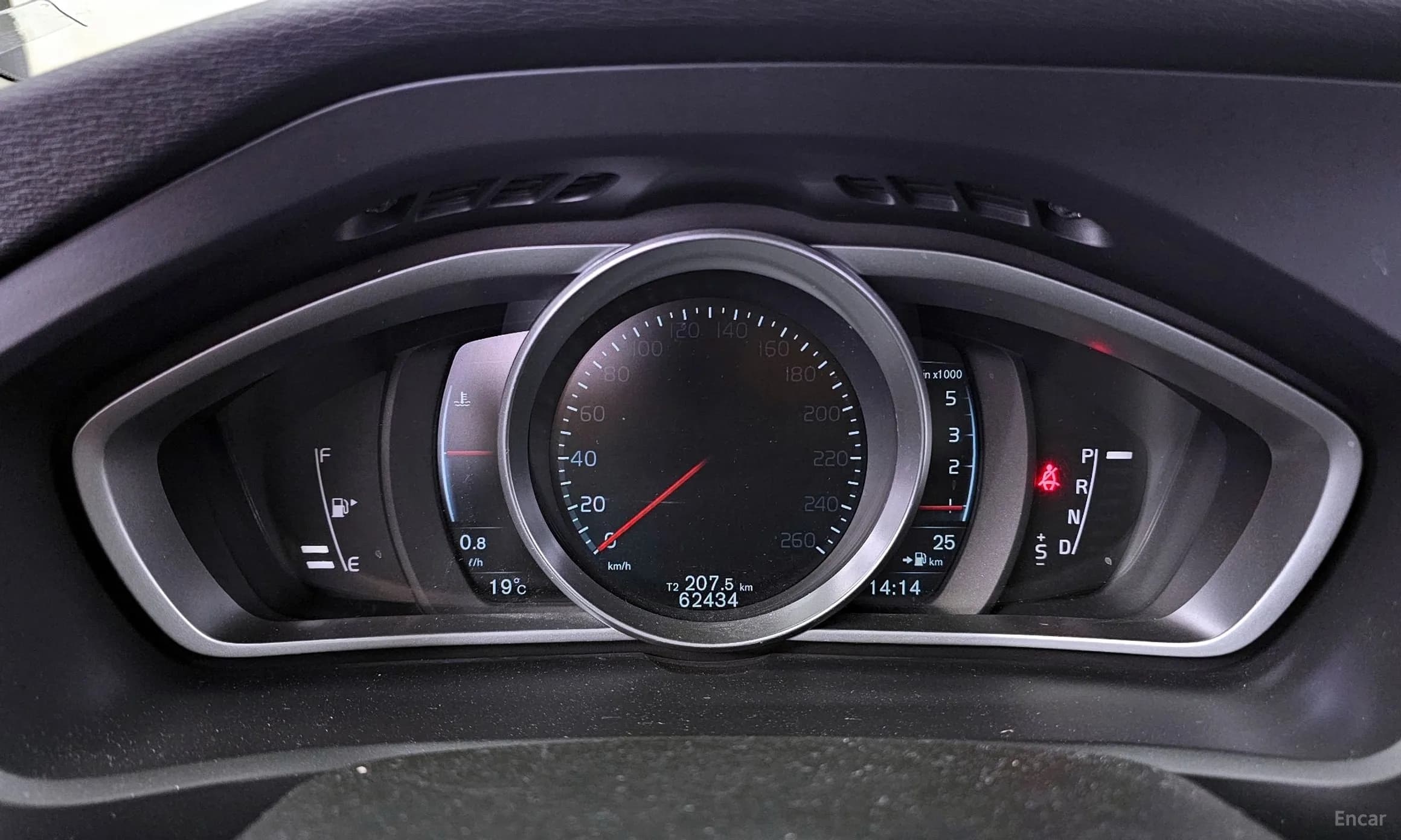 V40